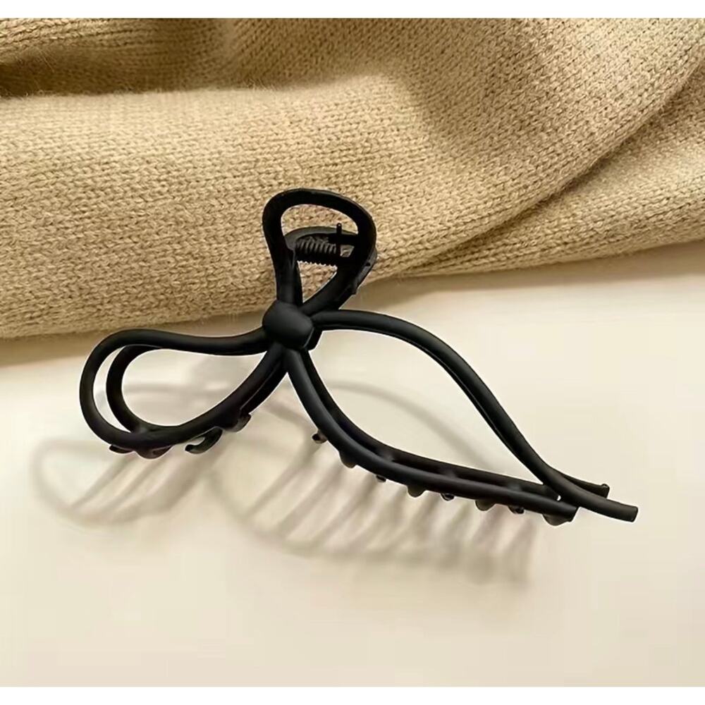 Black Bow Hair Clip